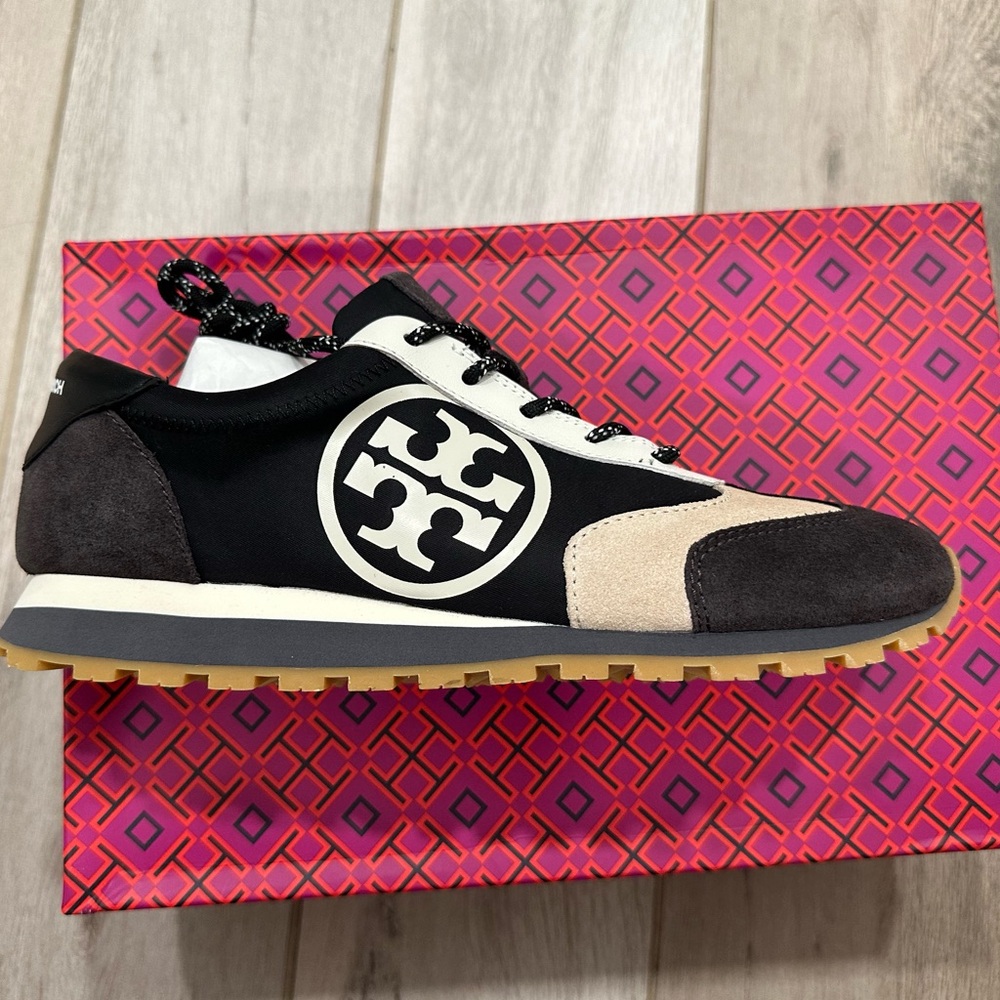 Tory Burch Annie Nylon Runner Shoes Size 8.5 women’s